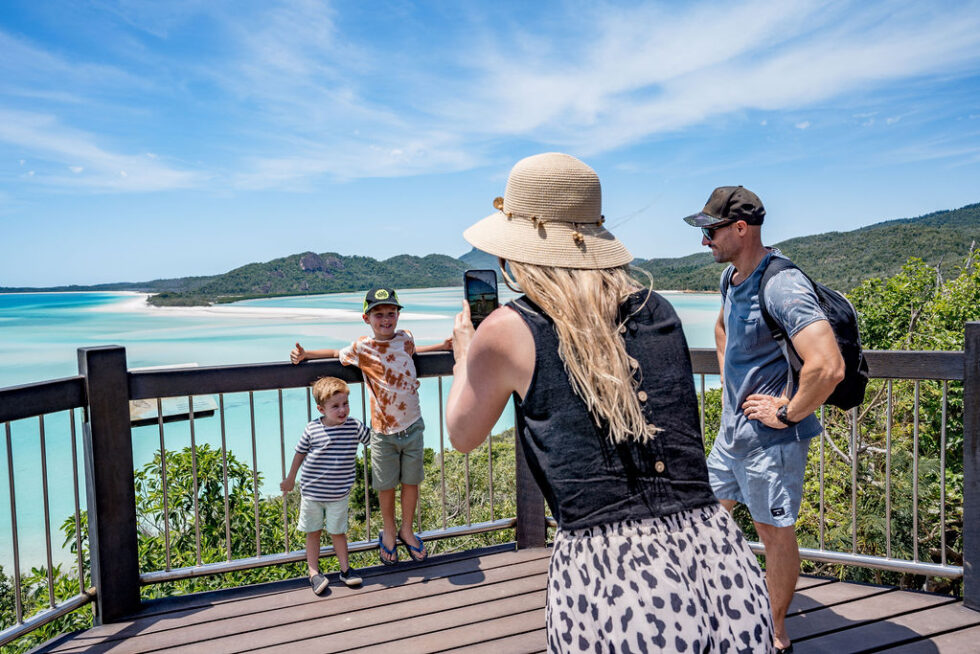 Airlie Beach to Hill Inlet | Whitehaven Xpress